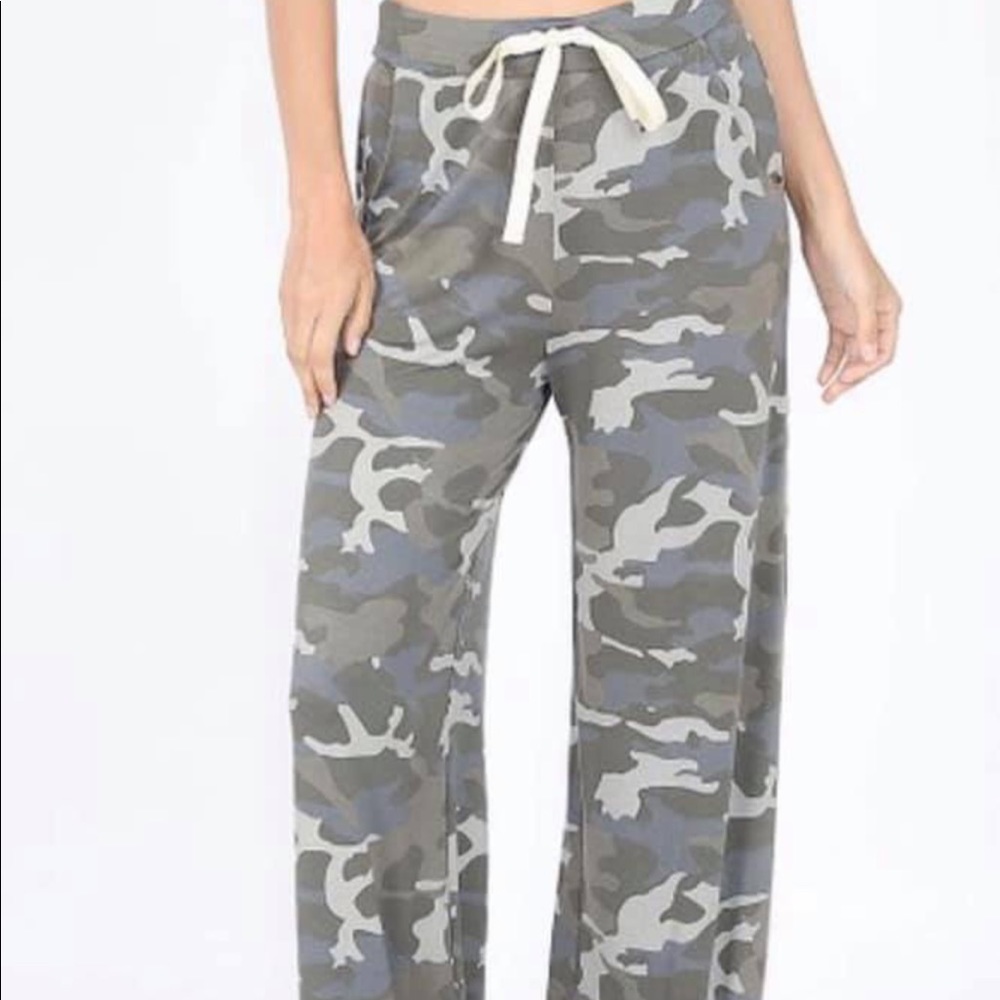 Zenana Dusty Camo Lounge Pants